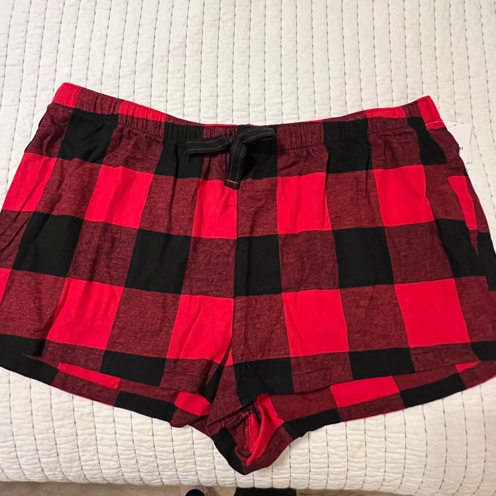 Old navy red plaid sleep short NWT XXL